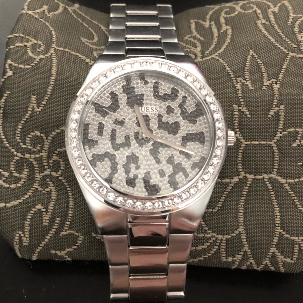 GUESS ANIMAL PRINT WATCH